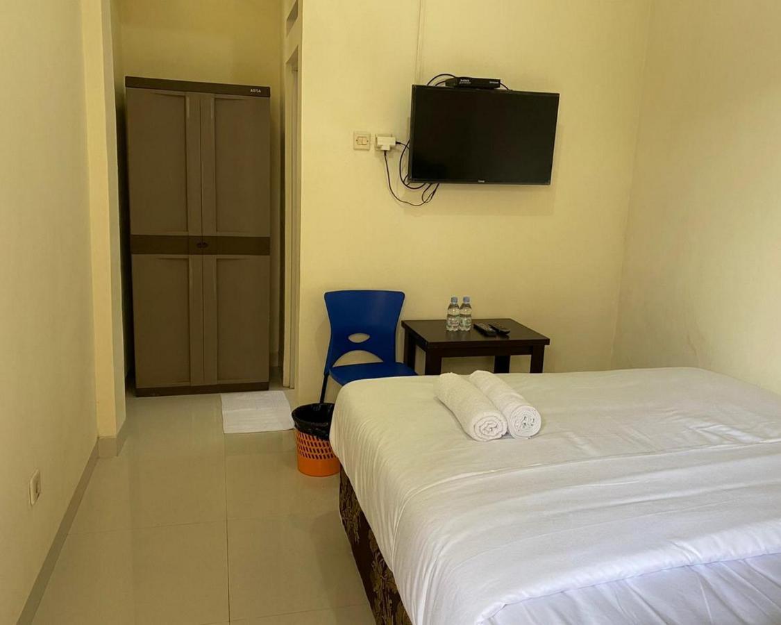 Jatiwinangun Homestay Near Gor Satria Purwoketo Mitra Reddoorz ปูร์โวเคอร์โต ภายนอก รูปภาพ